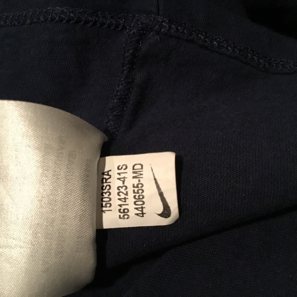Nike graphic Tee. - Picture 5 of 5